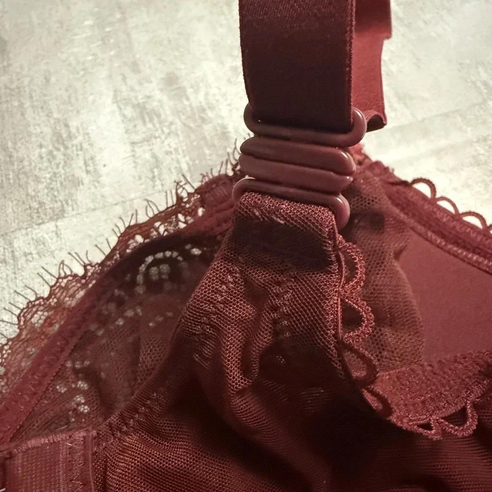 Dobreva Sheer Lace Bra Size‎ 38C Wine Red Convertible Racer Strap Brand New